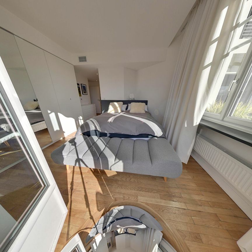 Situation privilégiée face aux Pyrénées en Hyper Centre pour ce sublime T3 meublé tout équipé avec balcons et parking privé sécurisé, - Photo 1