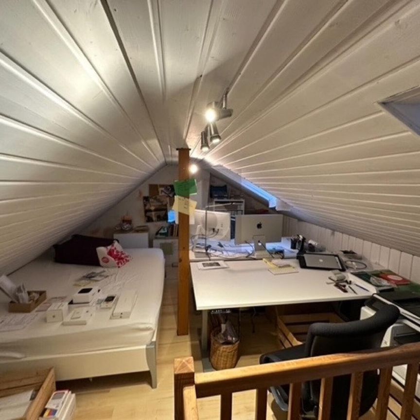 CHARMING AND HIGH-QUALITY ON TWO LEVELS - Photo 1