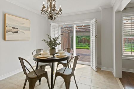 For Lease - 5 Bishopgate Street, Whitby, Ontario - Photo 5