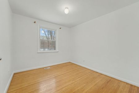 For Lease - 18 Gower Court, Halton Hills, Ontario - Photo 4