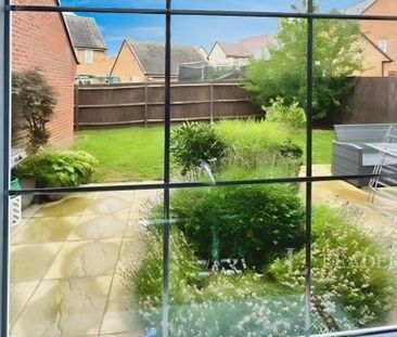 4 bedroom detached house to rent - Photo 6