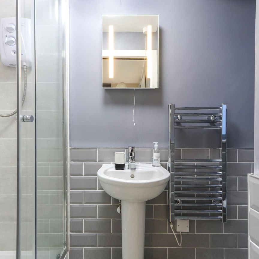 Studio Apartment – Medium Let - Photo 1