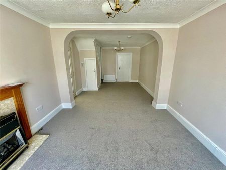 2 bedroom semi-detached house to rent - Photo 4