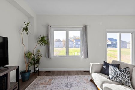 For Lease - 340 Mceachern Lane, Gravenhurst, Ontario - Photo 3