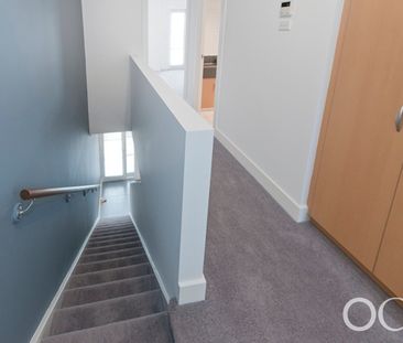 Open the Door To Space, Style & City-Fringe Ease - Photo 5