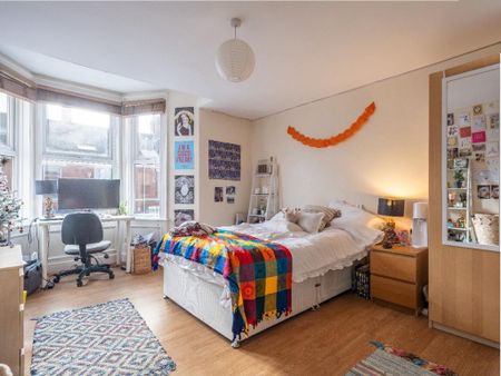 5 bedroom maisonette to rent - Photo 2