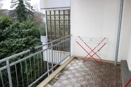 EXKLUSIV BILK NÄHE UNI 2 BALKONE WANNENBAD PARKETT EINBAUK. MÖGL. RENOVIERT TG-STELLPL. 1.OG/AUFZUG - Foto 2