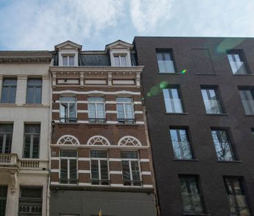 Appartement te huur in Antwerpen voor € 985 met 2 slaapkamers - Photo 6