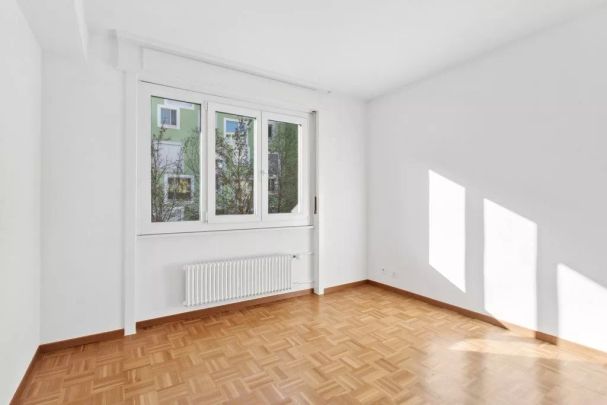 Appartement lumineux de 3.5 pièces avec terrasse, au coeur de Fribourg - Photo 1