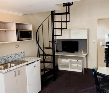 Studio-2108 - Photo 2