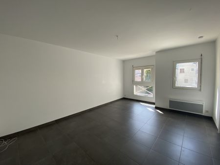 Location Appartement 1 pièce 29m² PALAISEAU 91120 - Photo 2
