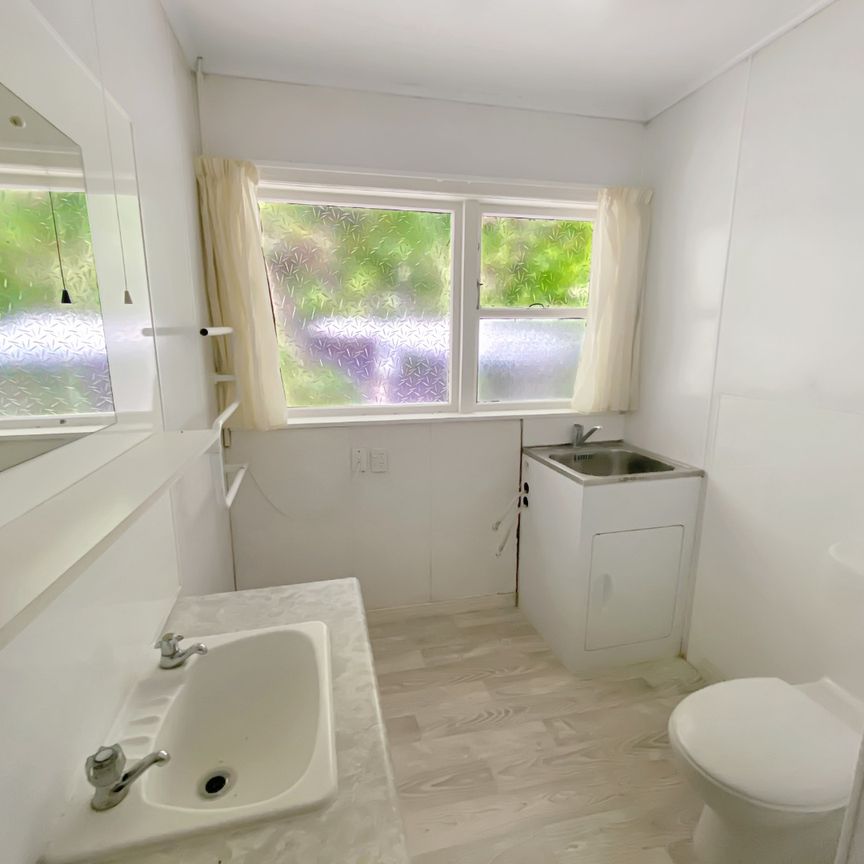 Happy Valley - Two Bedrooms & close to the Beach! - Photo 1