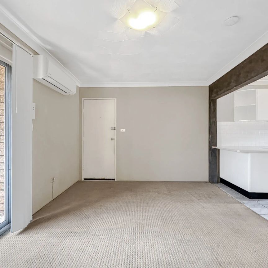 Stunning, Conveniently Located Apartment For Lease - Photo 1