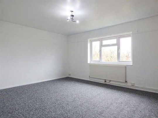 Daiglen Drive, South Ockendon, RM15 - Photo 1