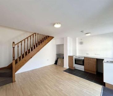Lanhenver Avenue, TR7 - Photo 1