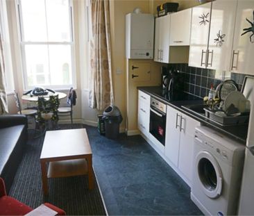 2 Bedroom Flat - Photo 6