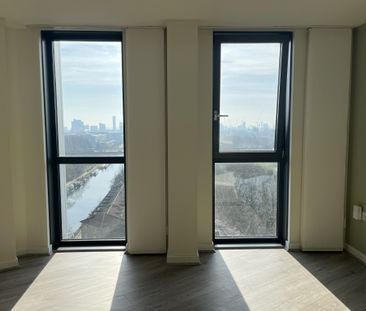 10th Floor Newly Refurbished One Bedroom Flat with Views for Rent i... - Photo 3