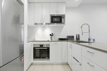 Fully Furnished. Perfectly Positioned. - Photo 4