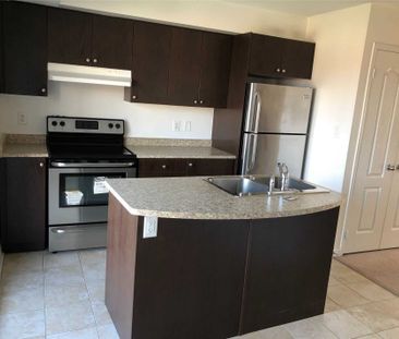 For Lease - 5605 Oscar Peterson Boulevard Unit# 6, Mississauga, Ont... - Photo 5