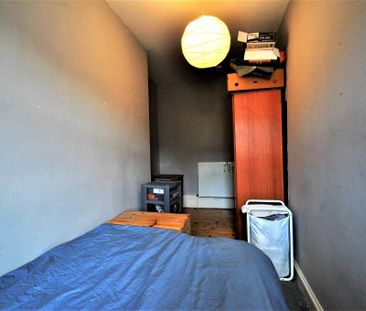 4 bedroom flat to rent - Photo 3