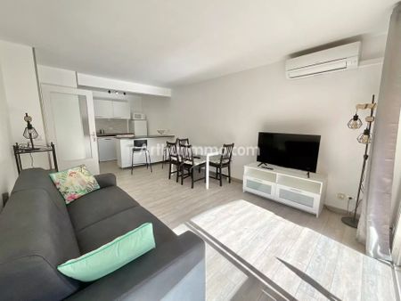 Location Appartement 2 pièces 41 m2 à Sainte-Maxime - Photo 2