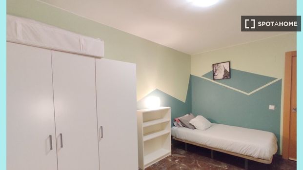 zaragoza, Aragon 50010 - Photo 1