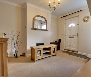 2 bedroom cottage to rent - Photo 1