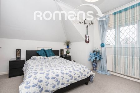 Owlsmoor Road, Owlsmoor, Sandhurst, GU47 - Photo 2