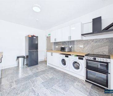 St. Vincent Avenue, Doncaster, South Yorkshire, DN1 - Photo 3