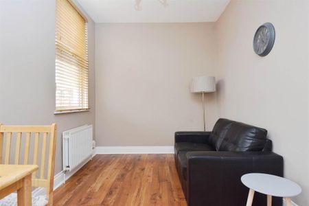 5, 41 Cromwell Road, Belfast, BT7 1JX - Photo 2