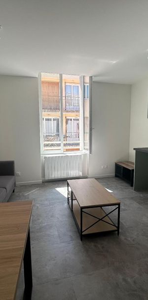 Location Appartement 2 pièces 33m² ST ETIENNE 42000 - Photo 1