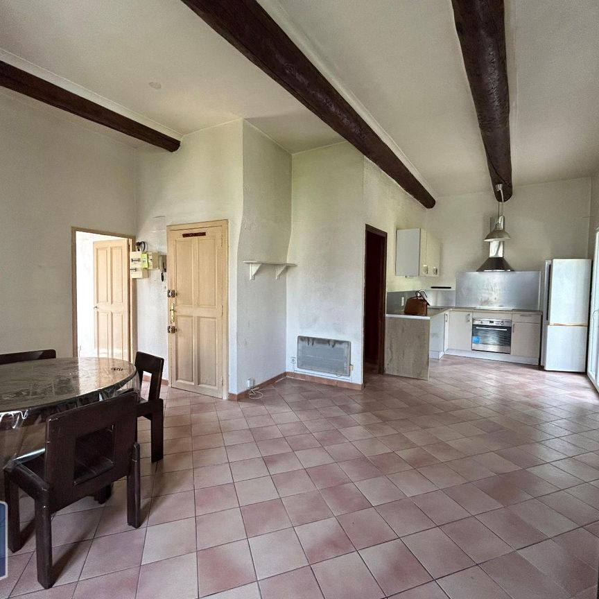 Location Appartement 3 pièces 53m² CARPENTRAS 84200 - Photo 1