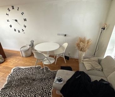 2 Bed Semi-Detached House, Lordship Lane, N22 - Photo 1