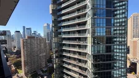 For Lease - 55 Charles Street Unit# 2410, Toronto, Ontario - Photo 5