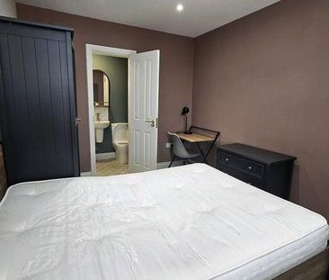 1 bedroom in a house share to rent - Photo 6