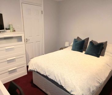 Double Room in Woolwich, London - Photo 4