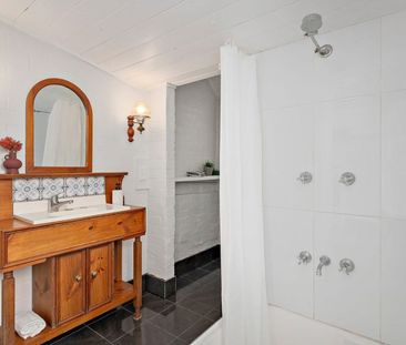 Charming Character Terrace with Rear Lane Access - Photo 6