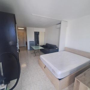 Location Appartement 1 pièce Meublé 27m² ST LAURENT DU VAR 06700 - Photo 2