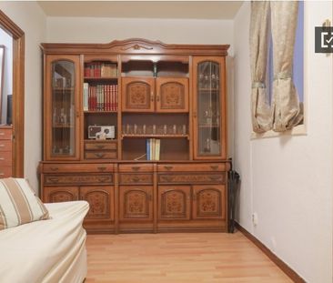 Calle de San Cosme y San Damián, Madrid, Community of Madrid 28012 - Photo 4