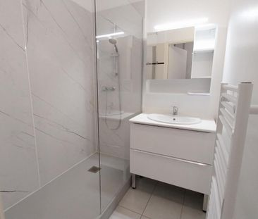 Location Appartement 2 pièces 41m² DAX 40100 - Photo 3