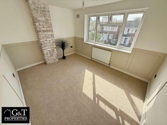 Pheasant Street, Brierley Hill, DY5 - Photo 1