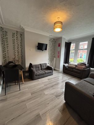 20 Estcourt Terrace, Leeds, LS6 3EX - Photo 1