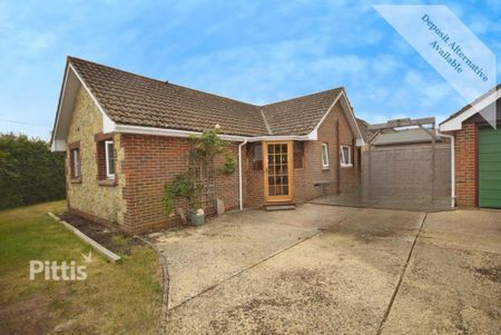 2 bedroom detached bungalow to rent - Photo 2