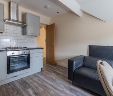 2 bedroom private hall to rent - Photo 4