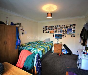 4 bedroom semi-detached house to rent - Photo 1