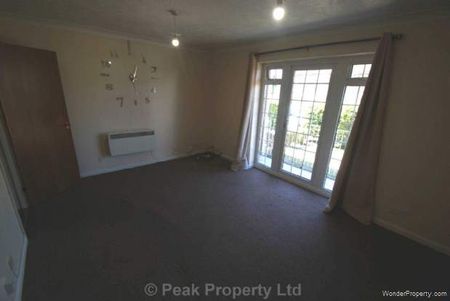 2 bedroom property to rent in Westcliff On Sea - Photo 4