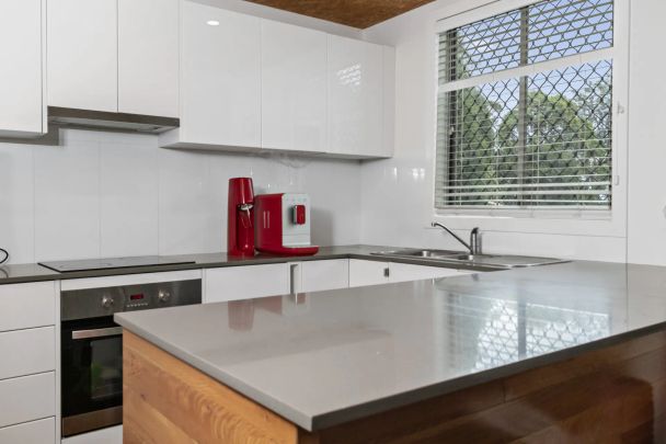 Three Bedroom Home - Photo 1