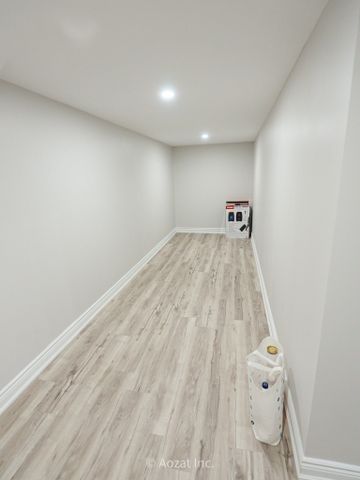 For Lease - 1 Tomwood Court, Whitchurch-Stouffville, Ontario - Photo 2