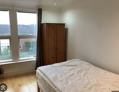 1 bedroom in a house share to rent - Photo 1