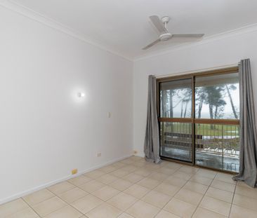 BEAUTIFUL OCEAN VIEWS - LARGE UNIT ON THE ESPLANADE - Photo 5